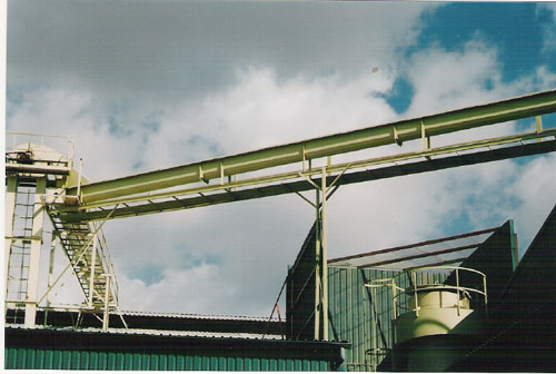 Transportador tubular o transportador canal